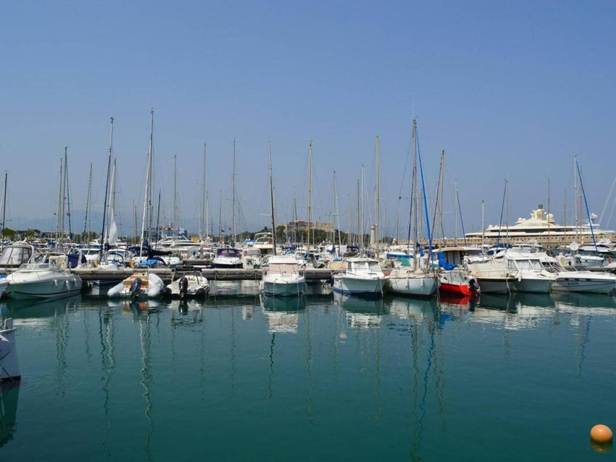 Studio Lumineux 4 Pers, Proche Plage, Terrasse, Parking, Wifi - Fr-1-252-71 Lejlighed Antibes Eksteriør billede
